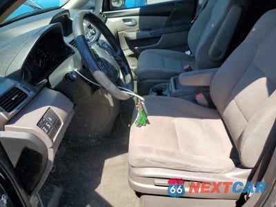Zdjęcie 7 z 13 samochodu: 2016 HONDA ODYSSEY SE VIN:5FNRL5H3XGB016440 - miniatura