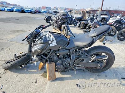 Trzecie zdjęcie samochodu z tyłu: 2022 YAMAHA MT07 C VIN:JYARM32Y7NA001045 - miniatura