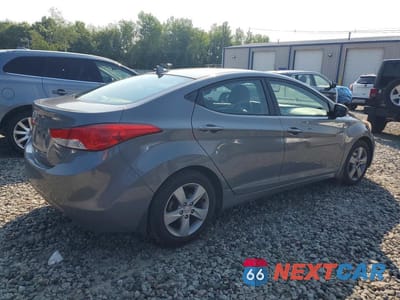 Trzecie zdjęcie samochodu z tyłu: 2012 HYUNDAI ELANTRA GLS VIN:5NPDH4AE6CH143053 - miniatura