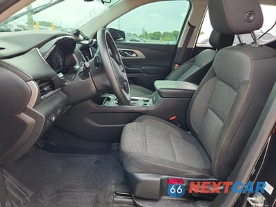 Zdjęcie 7 z 13 samochodu: 2020 CHEVROLET TRAVERSE LS VIN:1GNERFKW7LJ229913 - miniatura