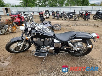 Trzecie zdjęcie samochodu z tyłu: 2001 HONDA VT750 DC VIN:JH2RC44091K502907 - miniatura