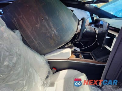 Zdjęcie 7 z 13 samochodu: 2023 TESLA MODEL X VIN:7SAXCDE50PF381428 - miniatura