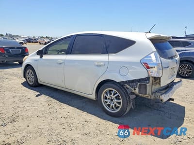 Drugie zdjęcie samochodu z przodu: 2014 TOYOTA PRIUS V THREE VIN:JTDZN3EU5E3312732 - miniatura