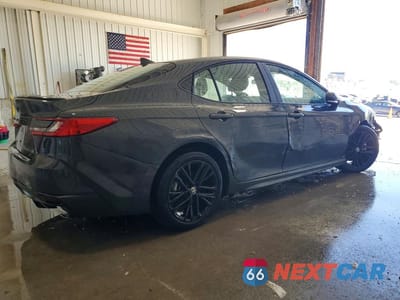 Trzecie zdjęcie samochodu z tyłu: 2026 TOYOTA CAMRY SE VIN:4T1DAACK7TU282079 - miniatura