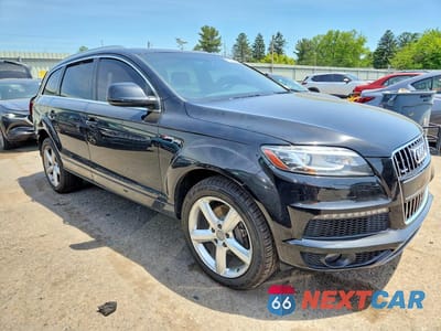 Czwarte zdjęcie samochodu z boku: 2014 AUDI Q7 PRESTIGE VIN:WA1DGAFE6ED014646 - miniatura