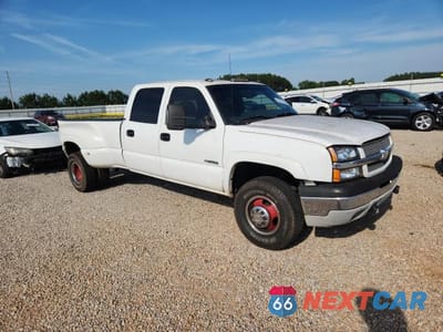 Czwarte zdjęcie samochodu z boku: 2004 CHEVROLET SILVERADO C3500 VIN:1GCJC33U34F184543 - miniatura
