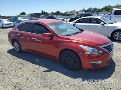 Czwarte zdjęcie samochodu z boku: 2014 NISSAN ALTIMA 2.5 VIN:1N4AL3AP1EN213872 - miniatura