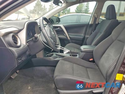 Zdjęcie 7 z 13 samochodu: 2017 TOYOTA RAV4 XLE VIN:2T3WFREV2HW331820 - miniatura