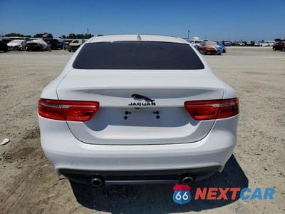 Zdjęcie 6 z 12 samochodu: 2018 JAGUAR XE VIN:SAJAR4FX7JCP38885 - miniatura
