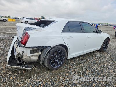Trzecie zdjęcie samochodu z tyłu: 2020 CHRYSLER 300 300S VIN:2C3CCABGXLH145717 - miniatura