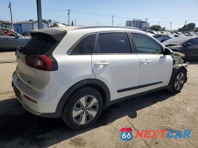 Trzecie zdjęcie samochodu z tyłu: 2019 KIA NIRO LX VIN:KNDCB3LC8K5353753 - miniatura