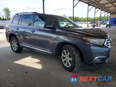 Czwarte zdjęcie samochodu z boku: 2013 TOYOTA HIGHLANDER SE VIN:5TDZK3EH4DS129279 - miniatura