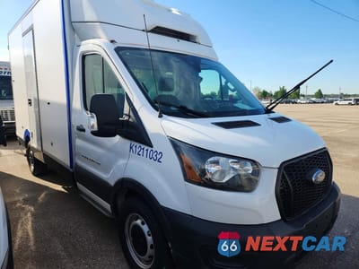 Czwarte zdjęcie samochodu z boku: 2022 FORD TRANSIT DELIVERY TRUCK VIN:1FDBW5Z89NKA31686 - miniatura