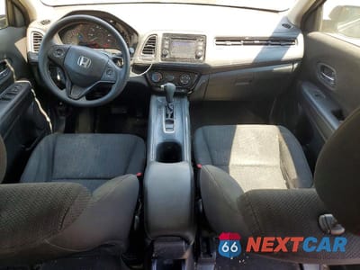 Zdjęcie 8 z 13 samochodu: 2018 HONDA HR-V LX VIN:3CZRU6H38JG705990 - miniatura
