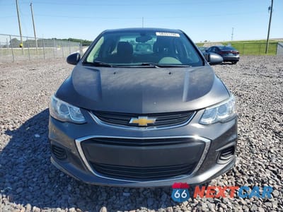 Piąte zdjęcie samochodu w środku: 2017 CHEVROLET SONIC LT VIN:1G1JD5SH7H4150869 - miniatura