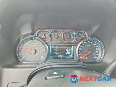 Zdjęcie 9 z 13 samochodu: 2019 CHEVROLET SUBURBAN K1500 LT VIN:1GNSKHKC6KR284006 - miniatura