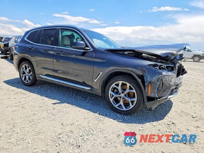 Czwarte zdjęcie samochodu z boku: 2022 BMW X3 SDRIVE30I VIN:5UX43DP03N9N15341 - miniatura