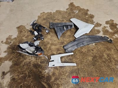 Zdjęcie 12 z 13 samochodu: 2021 CHEVROLET SILVERADO K1500 RST VIN:1GCUYEED5MZ122227 - miniatura