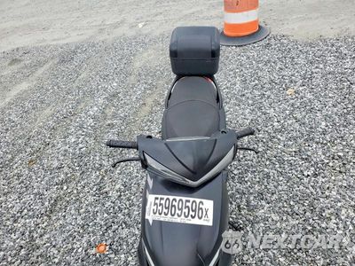 Piąte zdjęcie samochodu w środku: 2025 UJ8K CORE EBIKE VIN:L2BBCNCC1SB121060 - miniatura