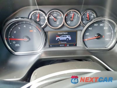 Zdjęcie 9 z 13 samochodu: 2021 CHEVROLET TAHOE K1500 Z71 VIN:1GNSKPKD2MR491059 - miniatura
