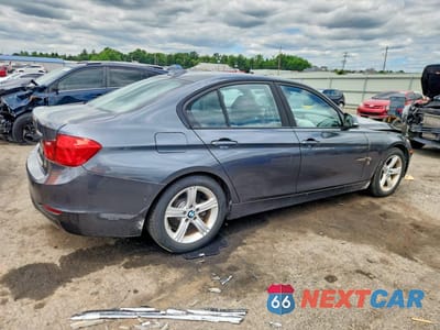 Trzecie zdjęcie samochodu z tyłu: 2013 BMW 328 XI SULEV VIN:WBA3B5G50DNS04888 - miniatura