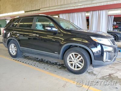 Czwarte zdjęcie samochodu z boku: 2014 KIA SORENTO LX VIN:5XYKTCA67EG497196 - miniatura