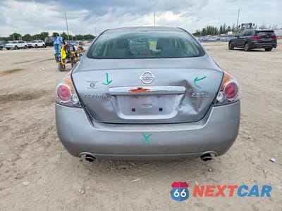 Zdjęcie 6 z 12 samochodu: 2007 NISSAN ALTIMA 2.5 VIN:1N4AL21E47N420042 - miniatura