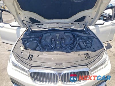 Zdjęcie 11 z 12 samochodu: 2017 BMW 750 XI VIN:WBA7F2C53HG421761 - miniatura