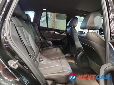 Zdjęcie 11 z 13 samochodu: 2018 BMW X3 XDRIVE30I VIN:5UXTR9C56JLC82810 - miniatura