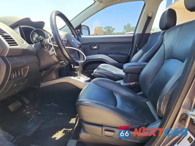 Zdjęcie 7 z 13 samochodu: 2009 MITSUBISHI OUTLANDER XLS VIN:JA4MT41X09Z005570 - miniatura