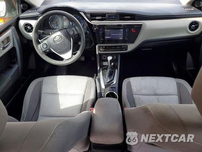 Zdjęcie 8 z 12 samochodu: 2018 TOYOTA COROLLA LE VIN:5YFBURHE7JP810542 - miniatura