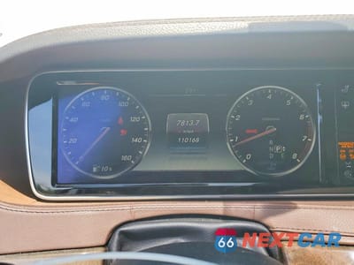 Zdjęcie 9 z 12 samochodu: 2015 MERCEDES-BENZ S 550 VIN:WDDUG8CB6FA138921 - miniatura