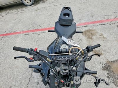 Piąte zdjęcie samochodu w środku: 2016 YAMAHA FZ07 VIN:JYARM06EXGA005656 - miniatura
