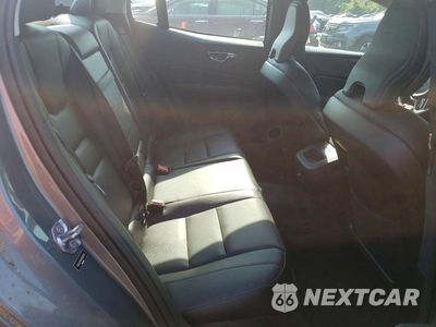 Zdjęcie 10 z 12 samochodu: 2019 VOLVO S60 T6 MOMENTUM VIN:7JRA22TK0KG005346 - miniatura