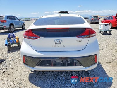 Zdjęcie 6 z 12 samochodu: 2017 HYUNDAI IONIQ BLUE VIN:KMHC65LC2HU026839 - miniatura
