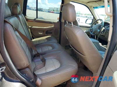Zdjęcie 11 z 13 samochodu: 2005 FORD EXPLORER VIN:1FMDU74W95UA28114 - miniatura