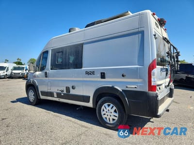 Drugie zdjęcie samochodu z przodu: 2023 RAM PROMASTER VIN:3C6LRVBG7ME582578 - miniatura