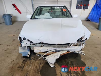 Piąte zdjęcie samochodu w środku: 2006 NISSAN SENTRA 1.8 VIN:3N1CB51D16L637113 - miniatura