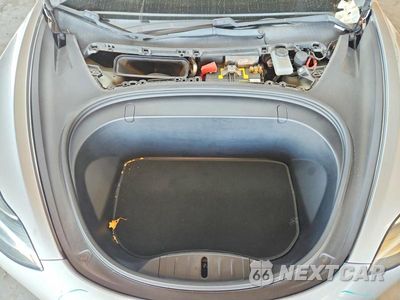 Zdjęcie 11 z 12 samochodu: 2018 TESLA MODEL 3 VIN:5YJ3E1EA1JF043979 - miniatura
