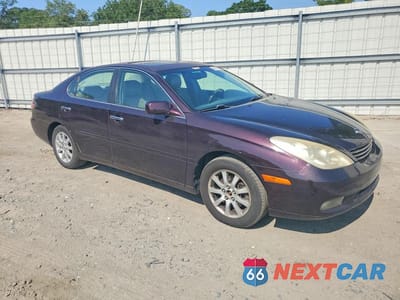 Czwarte zdjęcie samochodu z boku: 2002 LEXUS ES 300 VIN:JTHBF30G425005874 - miniatura