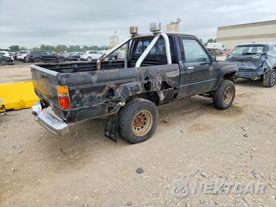 Trzecie zdjęcie samochodu z tyłu: 1988 TOYOTA PICKUP SHORT BED VN63 VIN:JT4VN63C9J0016652 - miniatura