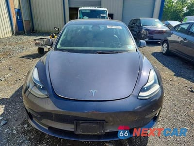 Piąte zdjęcie samochodu w środku: 2023 TESLA MODEL 3 VIN:5YJ3E1EA7PF438354 - miniatura