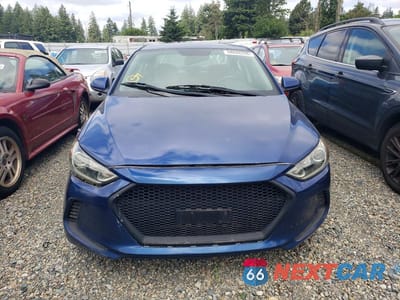Piąte zdjęcie samochodu w środku: 2017 HYUNDAI ELANTRA SE VIN:5NPD84LF2HH116879 - miniatura