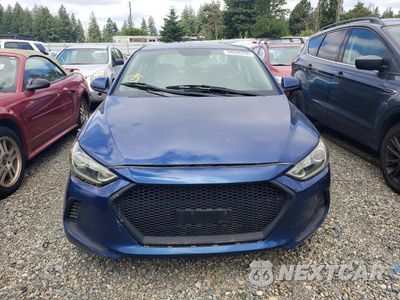 Piąte zdjęcie samochodu w środku: 2017 HYUNDAI ELANTRA SE VIN:5NPD84LF2HH116879 - miniatura