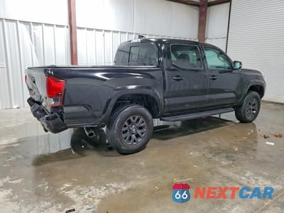 Trzecie zdjęcie samochodu z tyłu: 2023 TOYOTA TACOMA SR5 V6 VIN:3TMCZ5AN2PM595936 - miniatura