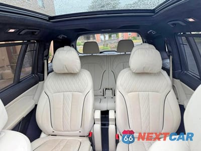 Zdjęcie 14 z 14 samochodu: 2022 BMW X7 XDRIVE40I VIN:5UXCW2C04N9M02866 - miniatura