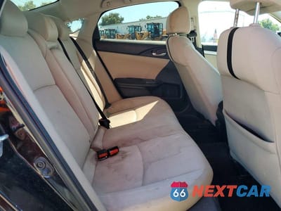 Zdjęcie 10 z 12 samochodu: 2017 HONDA CIVIC EX VIN:2HGFC2F7XHH572963 - miniatura