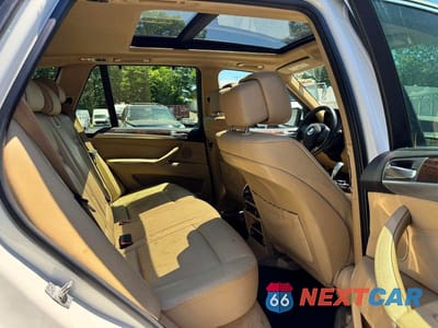 Zdjęcie 8 z 12 samochodu: 2013 BMW X5 XDRIVE35I VIN:5UXZV4C53D0E11293 - miniatura