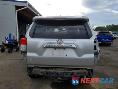 Zdjęcie 6 z 13 samochodu: 2012 TOYOTA 4RUNNER SR5 VIN:JTEBU5JR4C5108258 - miniatura