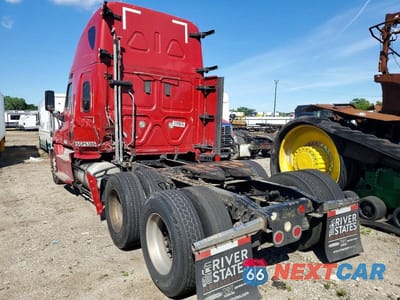 Trzecie zdjęcie samochodu z tyłu: 2017 FREIGHTLINER CASCADIA 125 VIN:3AKJGLDR0HSGP6386 - miniatura